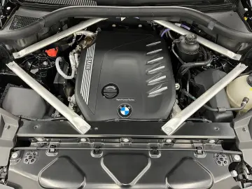 BMW X6xDr30d MSp Massage Ventil IcGlow 360 DAProf CraftedCl
