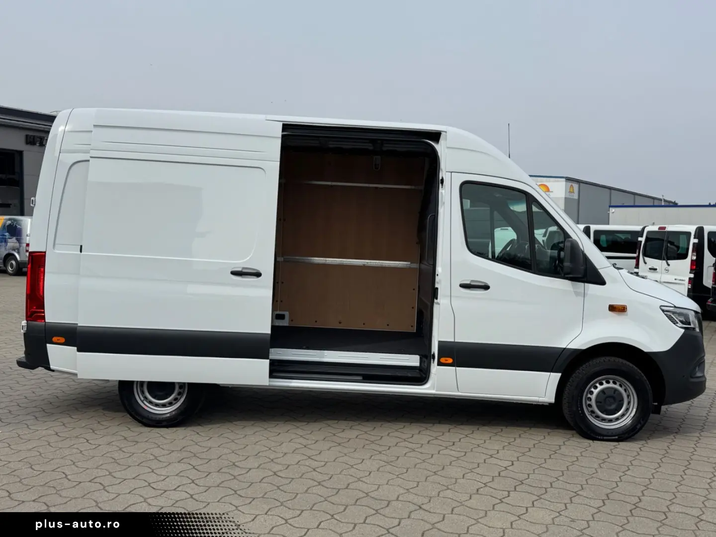 MERCEDES-BENZ Sprinter 317 CDI L2H2 Aut. LED Kamera FACELIFT