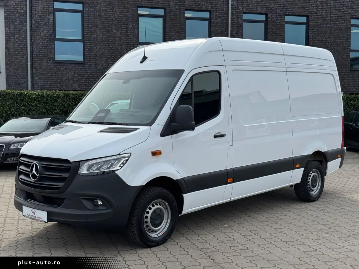 MERCEDES-BENZ Sprinter 317 CDI L2H2 Aut. LED Kamera FACELIFT
