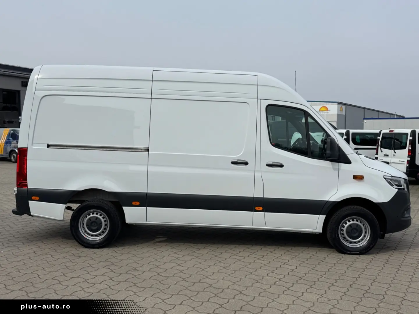 MERCEDES-BENZ Sprinter 317 CDI L2H2 Aut. LED Kamera FACELIFT