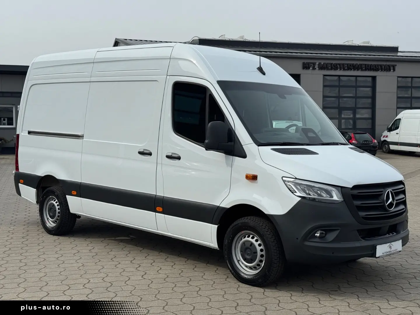 MERCEDES-BENZ Sprinter 317 CDI L2H2 Aut. LED Kamera FACELIFT