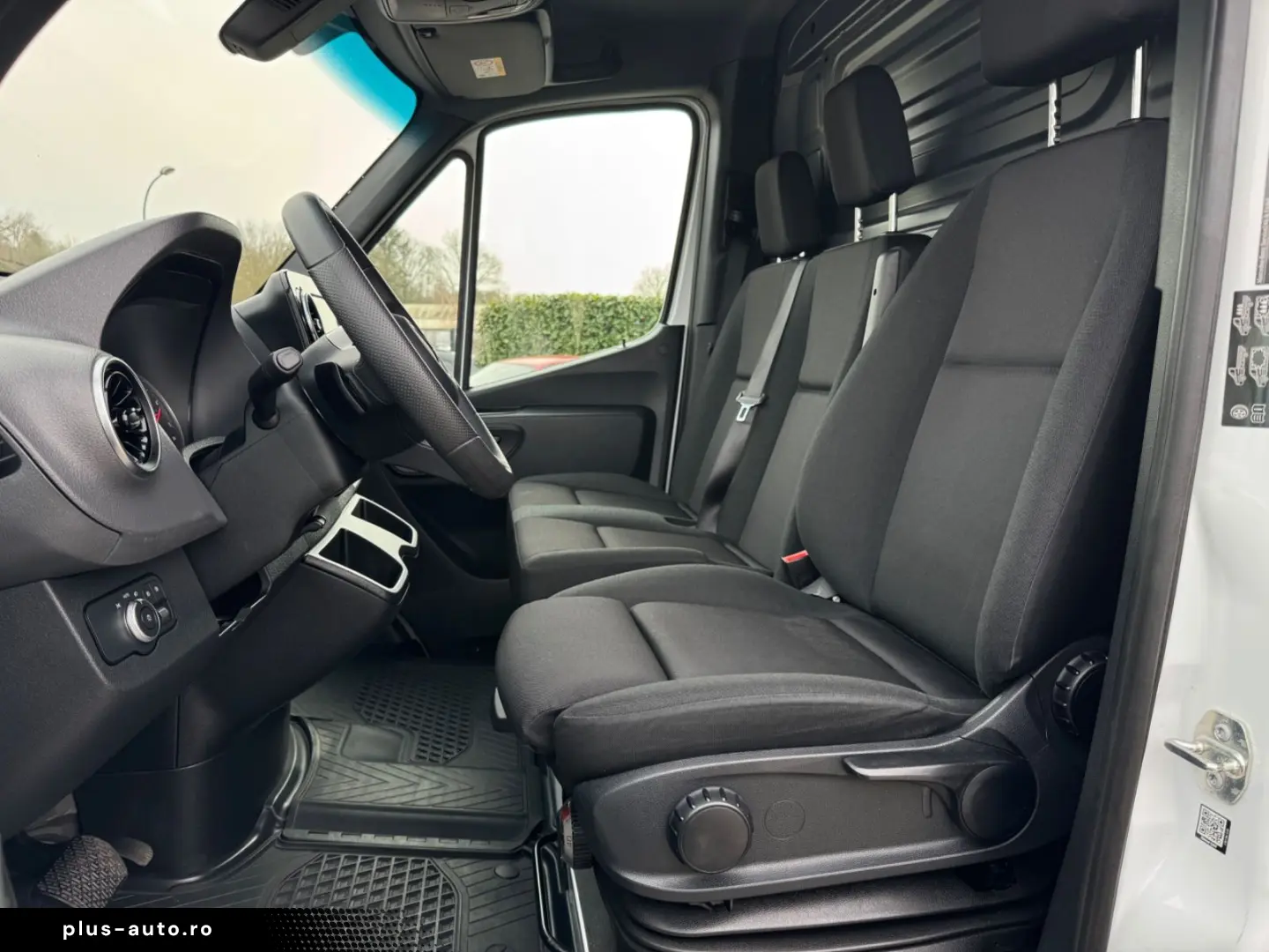 MERCEDES-BENZ Sprinter 317 CDI L2H2 Aut. LED Kamera FACELIFT