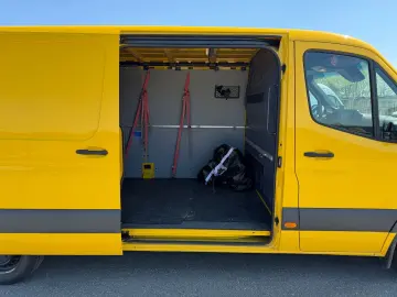 MERCEDES-BENZ Sprinter 315 CDI Flach Lang Klima MBUX LED AHK