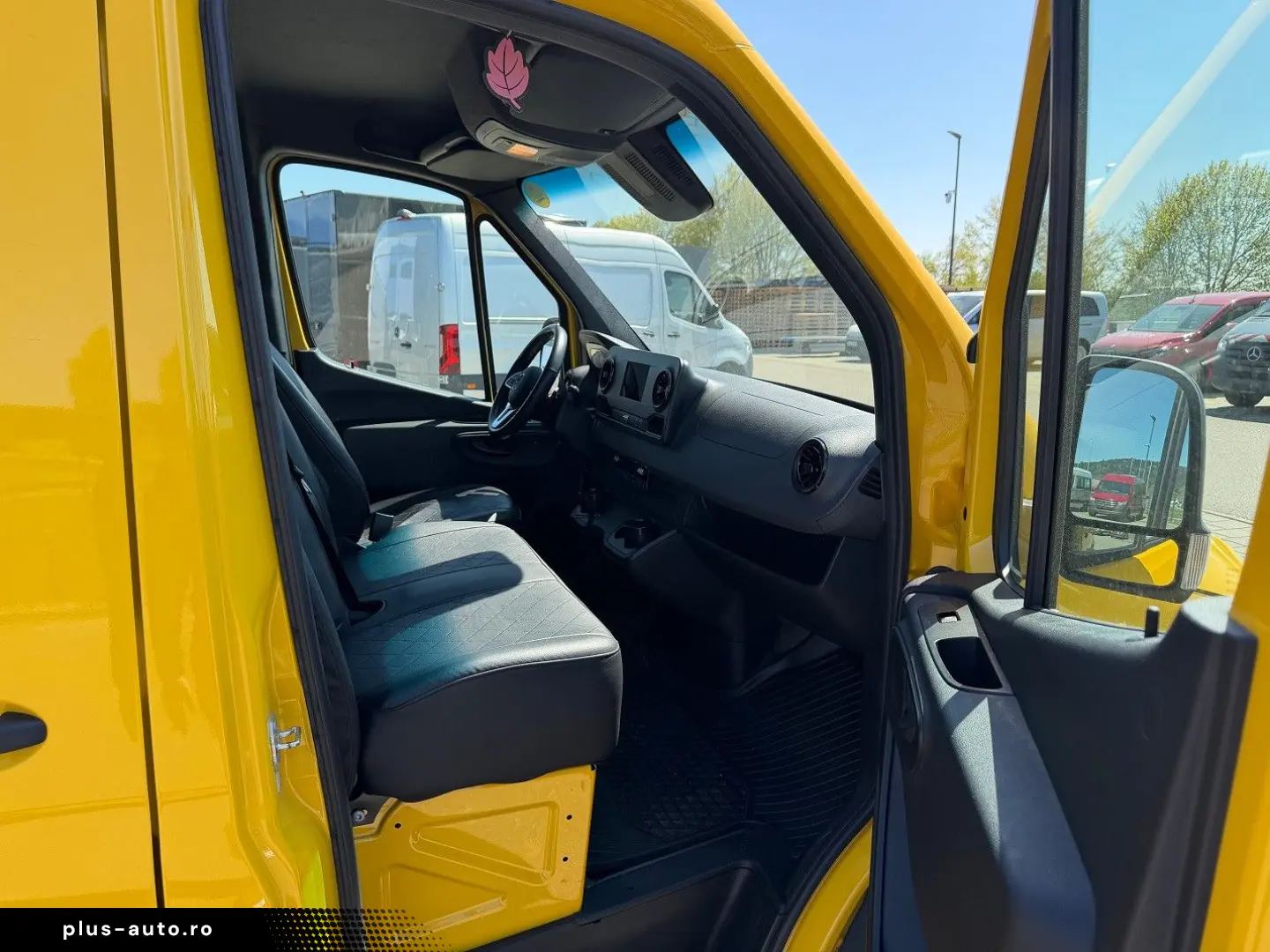 MERCEDES-BENZ Sprinter 315 CDI Flach Lang Klima MBUX LED AHK