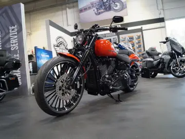 Harley-Davidson Softail BREAKOUT 117 ORANGE&BLACK