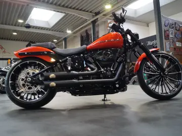 Harley-Davidson Softail BREAKOUT 117 ORANGE&BLACK
