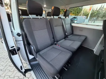 VW T6.1 Transporter Kombi 9 Sitze AHK