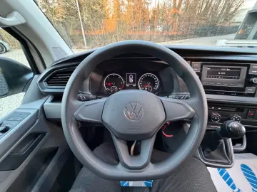 VW T6.1 Transporter Kombi 9 Sitze AHK