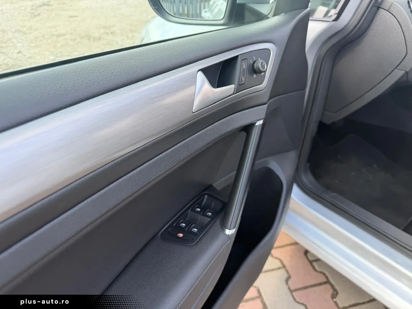 Volkswagen Golf 7 2015 1.6L Diesel