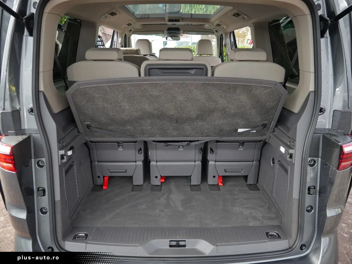 VW T7 Multivan Life 2.0 TDI Stand RFK Pano ACC Digi
