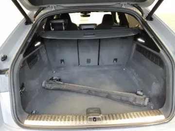 AUDI Q8 S line comp.  50TDI AHK Pano Carbon S-Sitze R