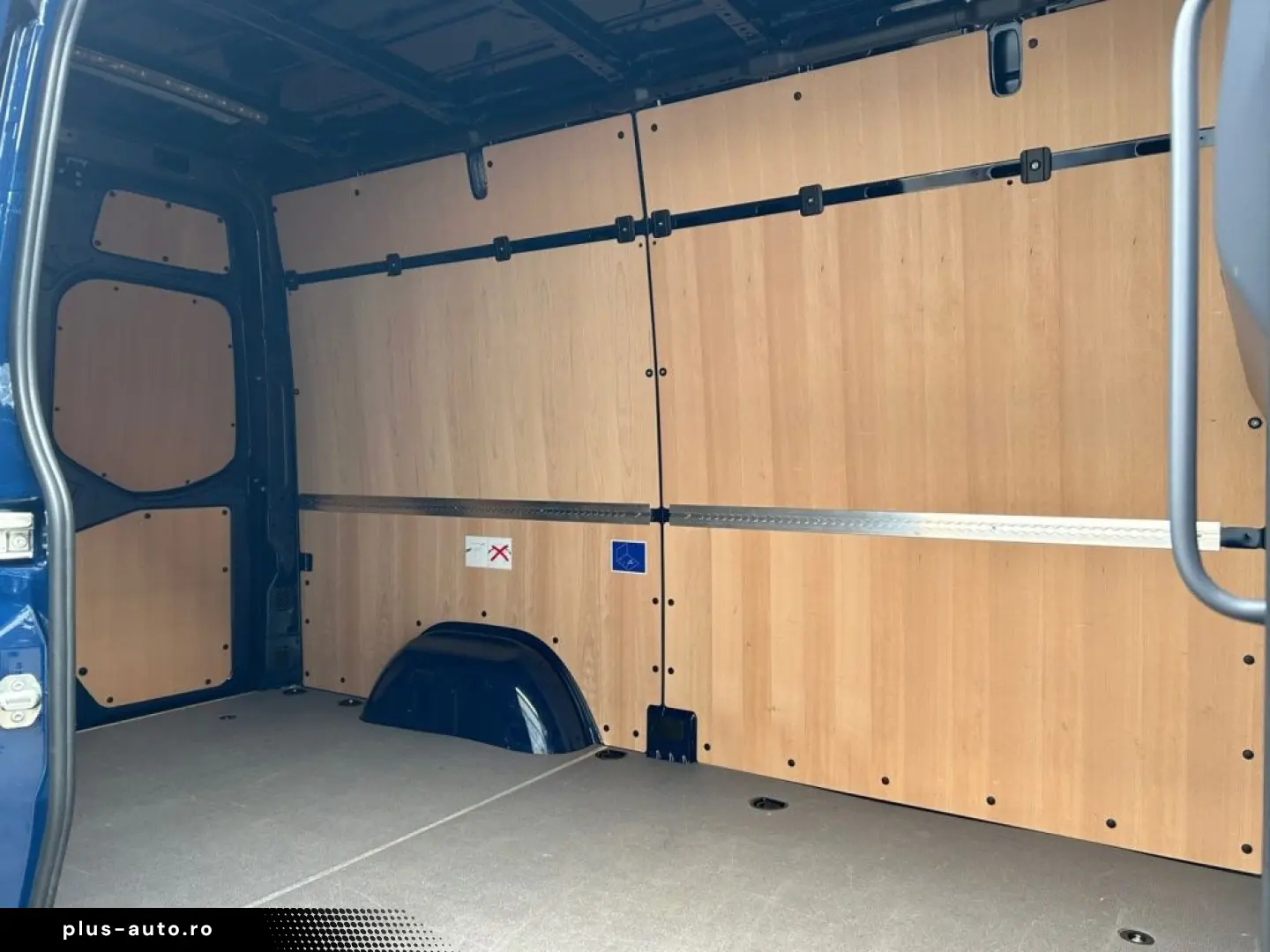 MERCEDES-BENZ Sprinter 315 CDI Kasten HD 9GT KLIMA MBUX AHK