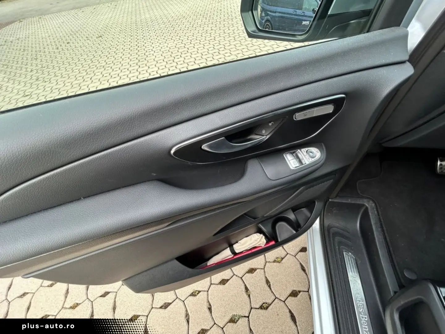 MERCEDES-BENZ V 220 d STYLE Kompakt 9GT AHK DISTR KAMERA LED