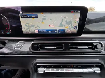 MERCEDES-BENZ V 220 d STYLE Kompakt 9GT AHK DISTR KAMERA LED
