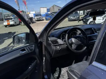 Mercedes-Benz ML 350