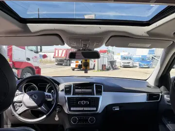 Mercedes-Benz ML 350