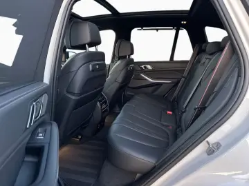 BMW X5 xD 40d M Sport Pro HUD H K St Go 3