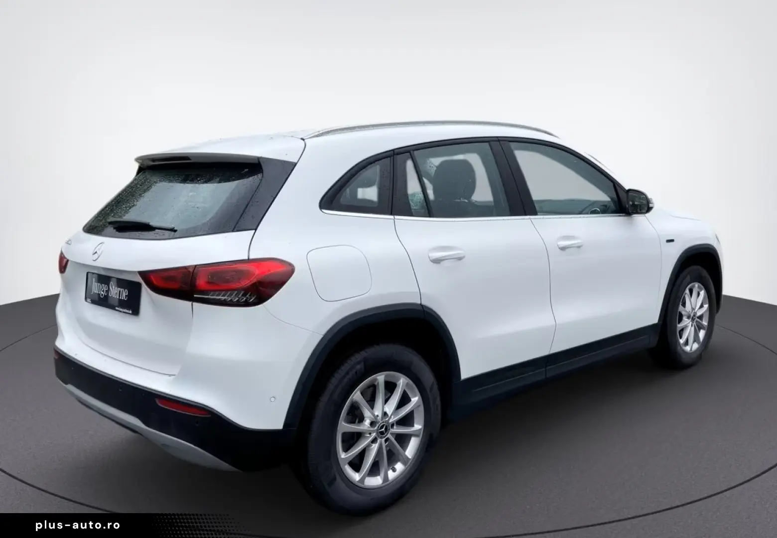 MERCEDES-BENZ GLA 250 e