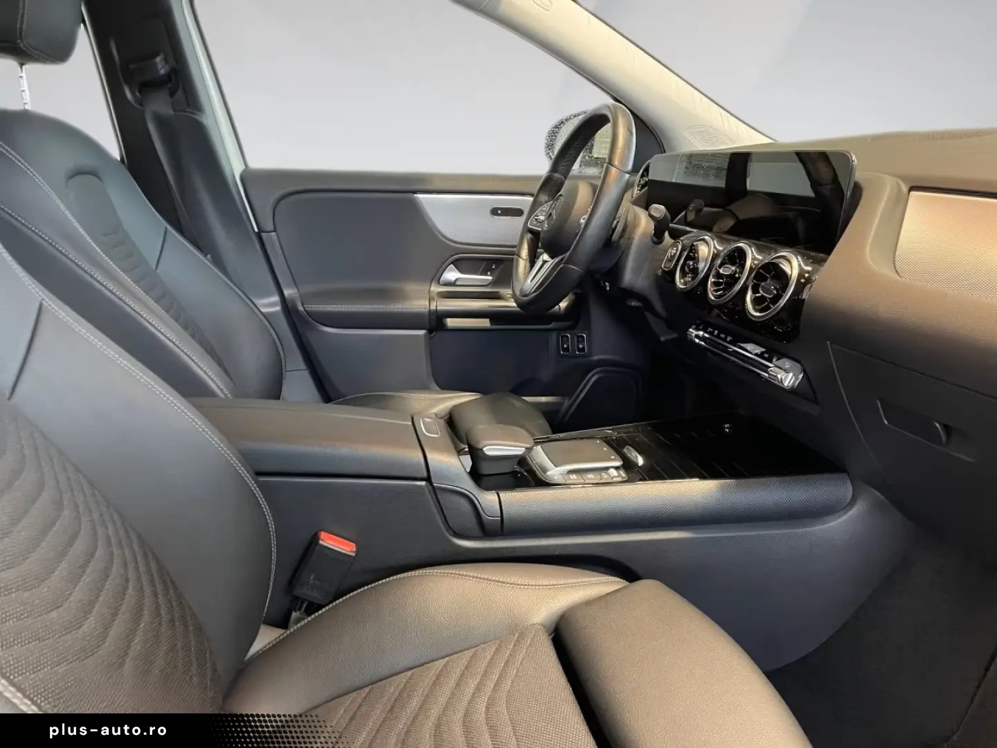 MERCEDES-BENZ GLA 250 e