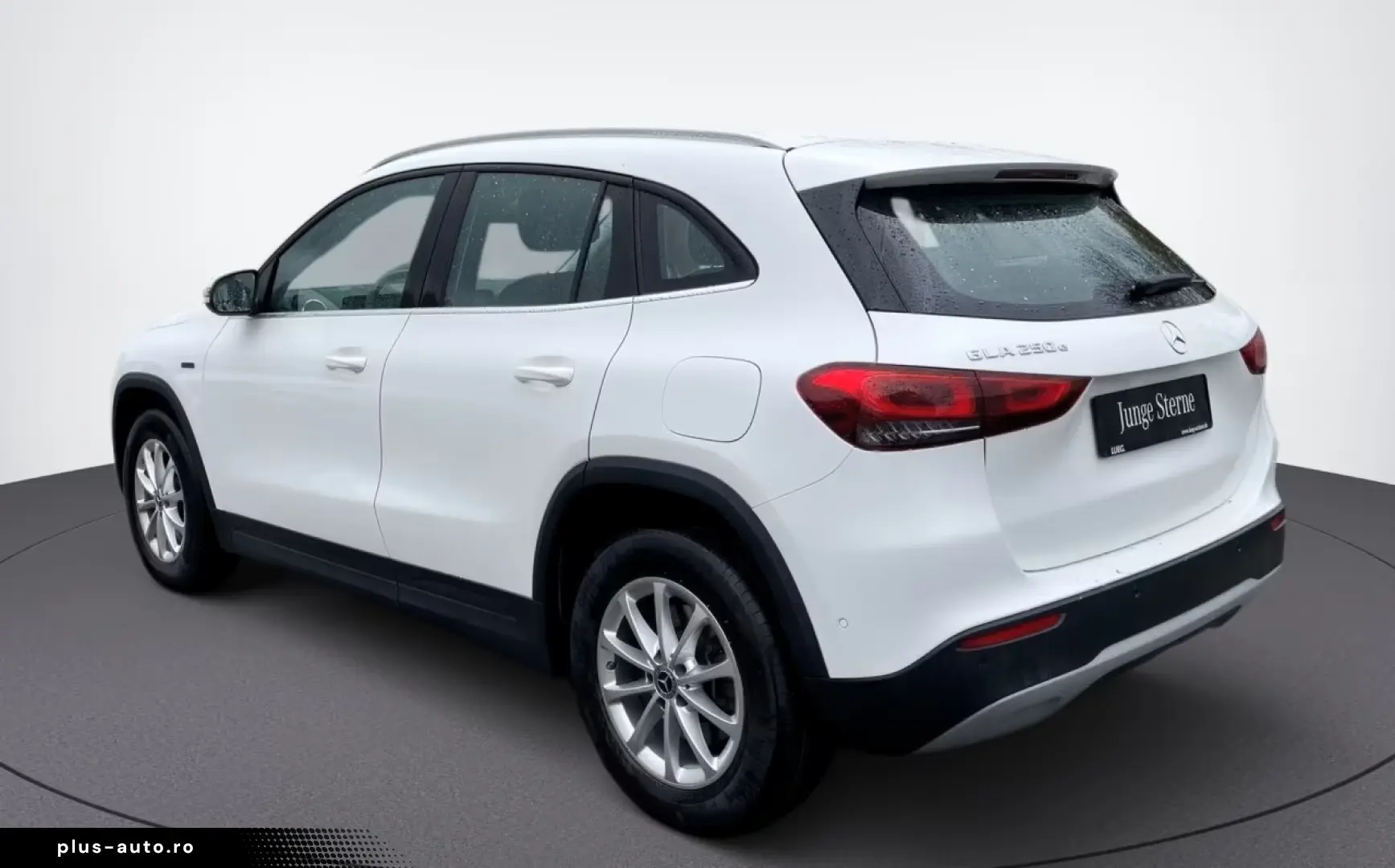 MERCEDES-BENZ GLA 250 e