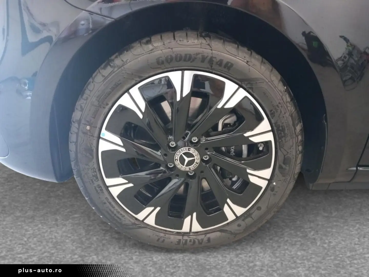 MERCEDES-BENZ V 250 d Style lang AHK LED Navi PDC Kamera