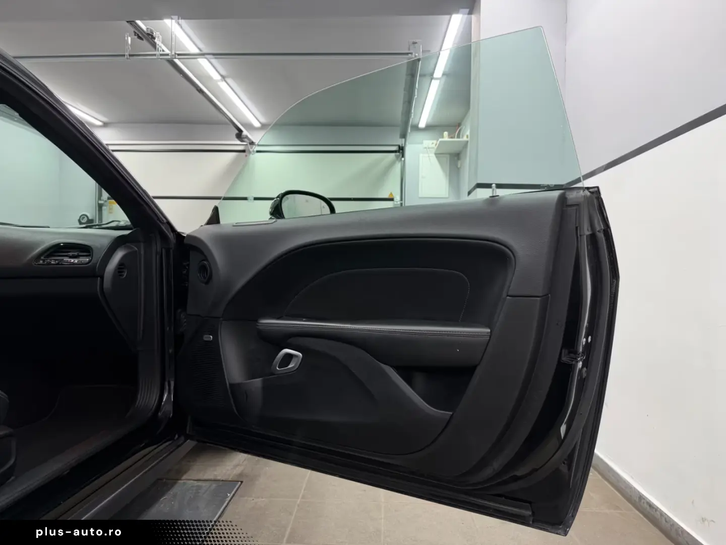 Dodge Challenger 6.4 V8