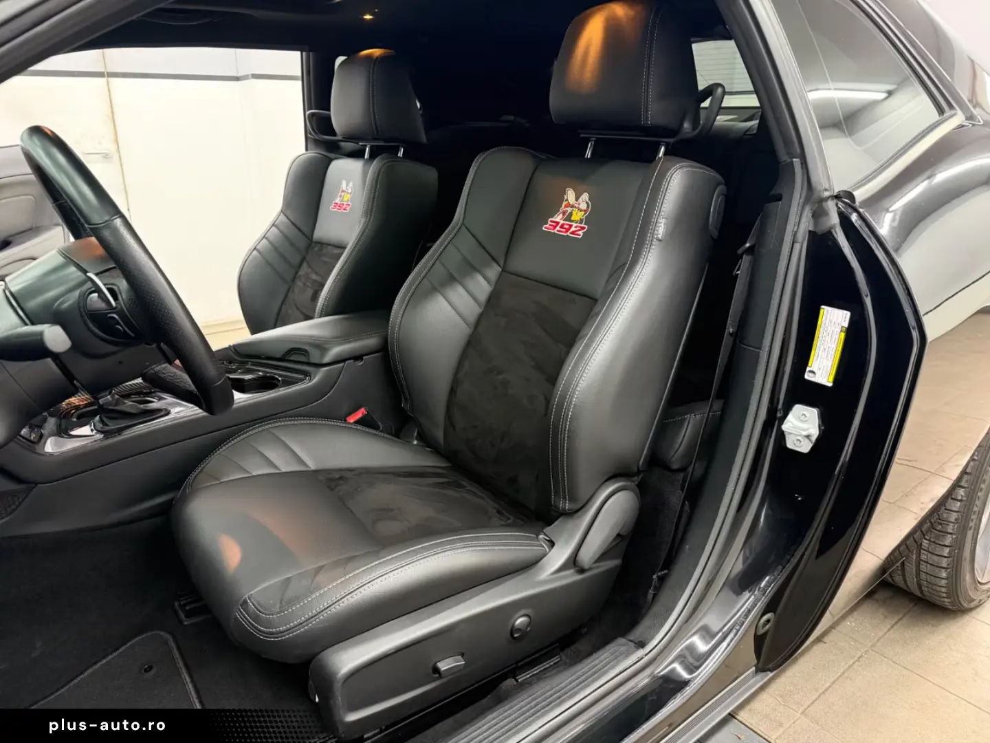 Dodge Challenger 6.4 V8