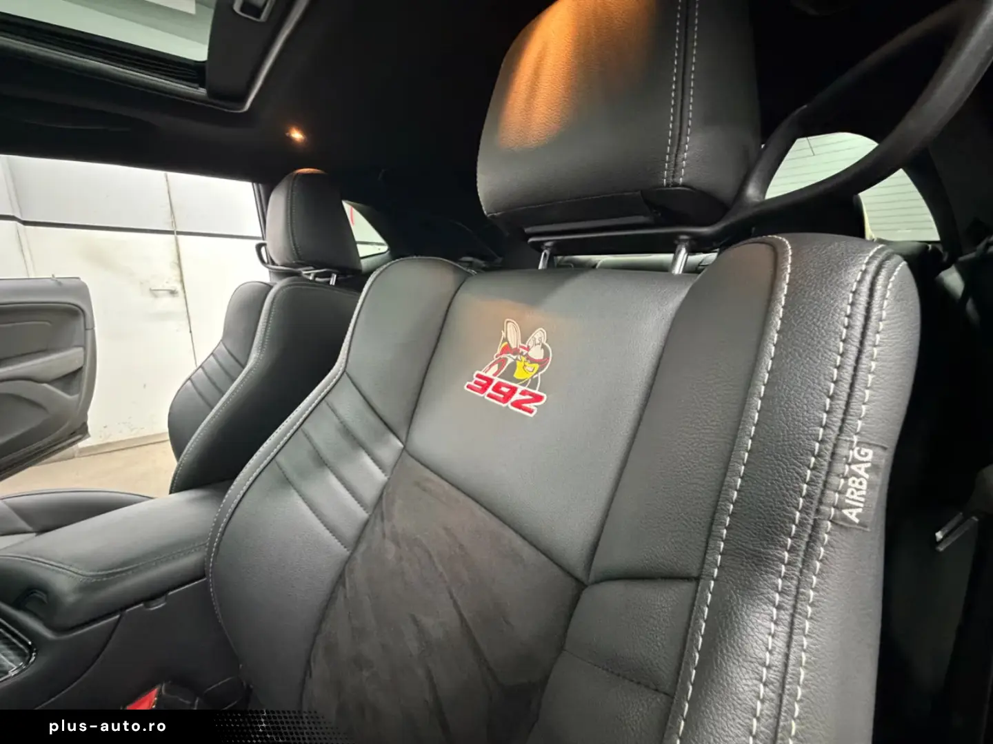 Dodge Challenger 6.4 V8