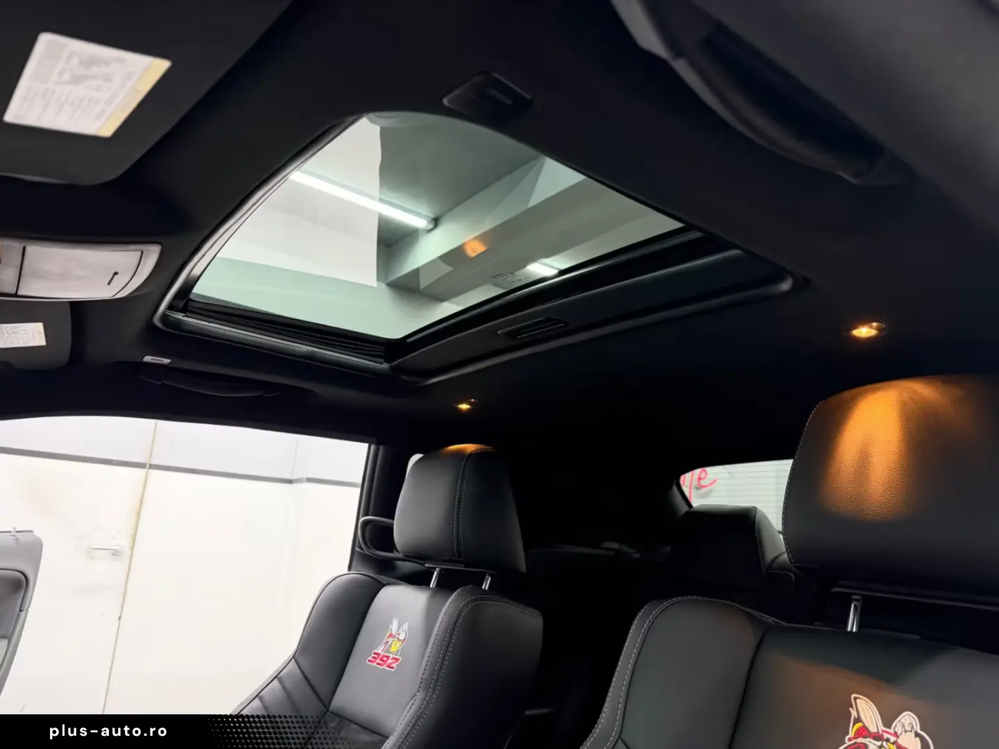 Dodge Challenger 6.4 V8