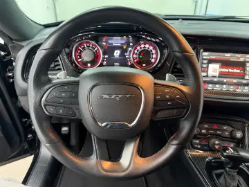 Dodge Challenger 6.4 V8