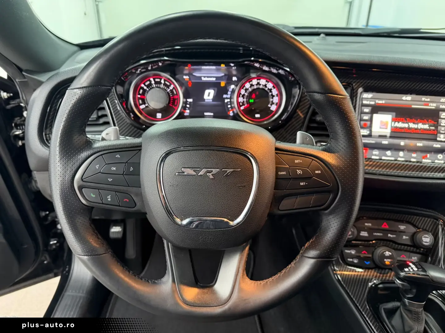 Dodge Challenger 6.4 V8