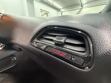 Dodge Challenger 6.4 V8