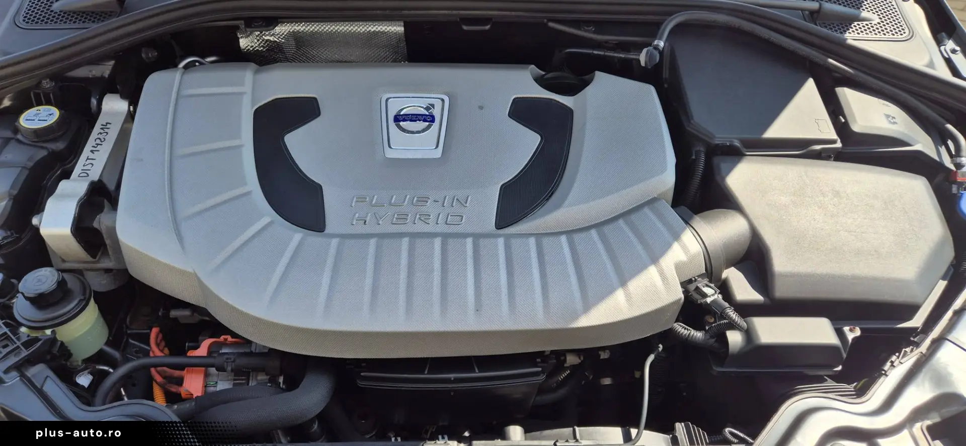 Volvo V60 D6 Plug-in Hybrid AWD