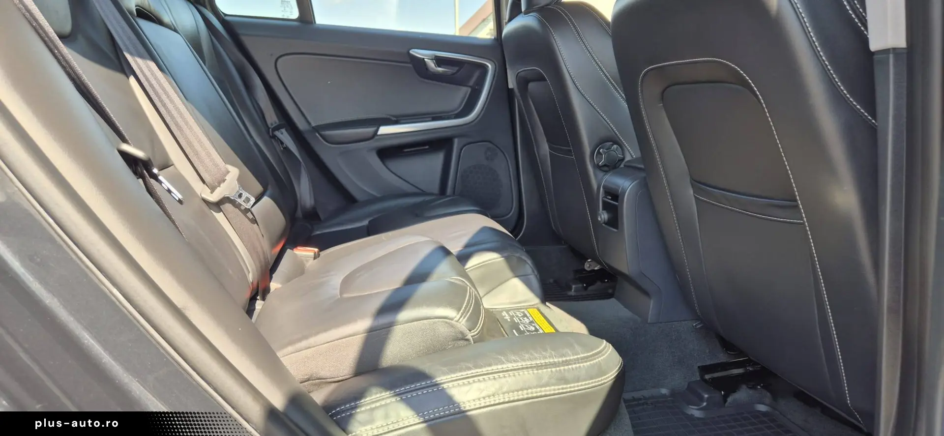 Volvo V60 D6 Plug-in Hybrid AWD