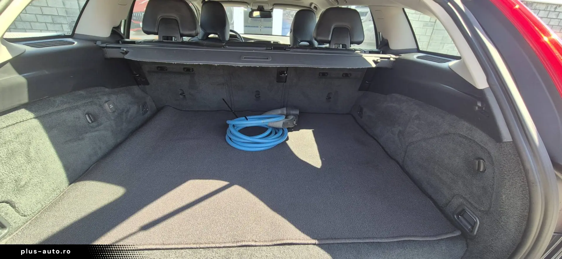 Volvo V60 D6 Plug-in Hybrid AWD