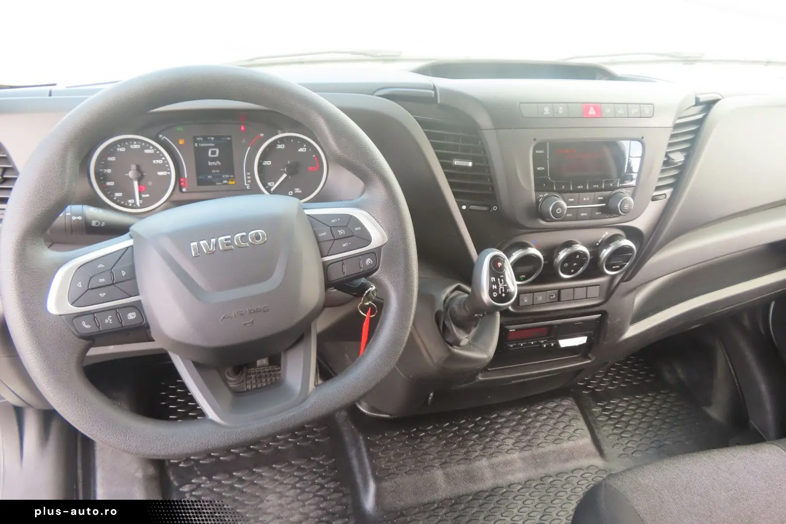 IVECO 72C18  Koffer LBW Hi Matik fz.900