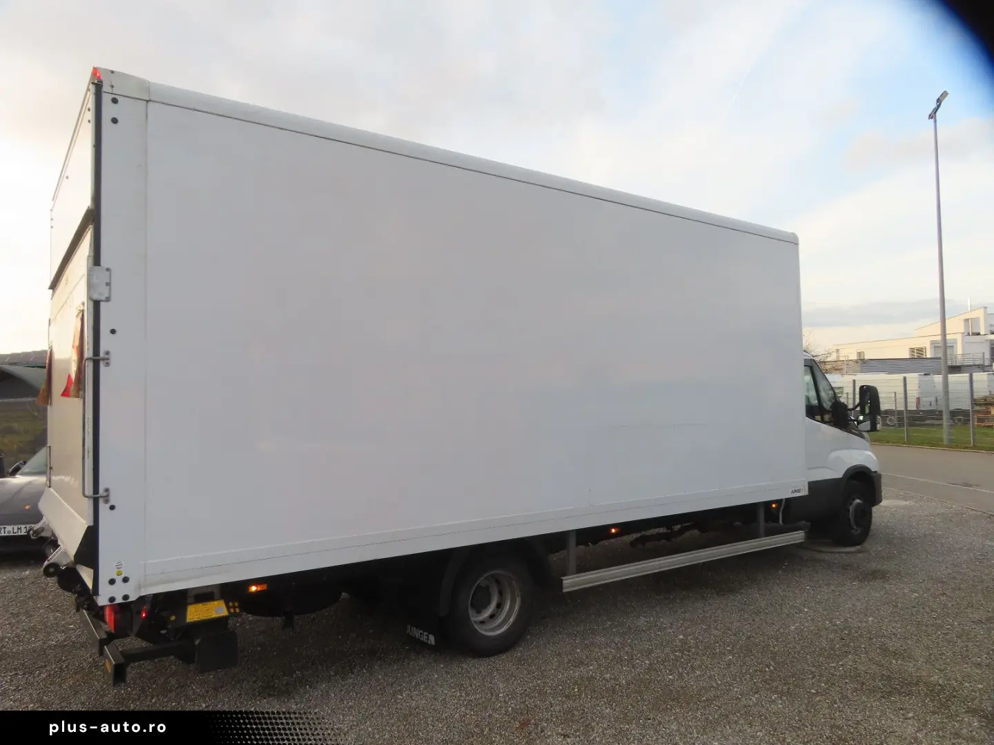 IVECO 72C18  Koffer LBW Hi Matik fz.800