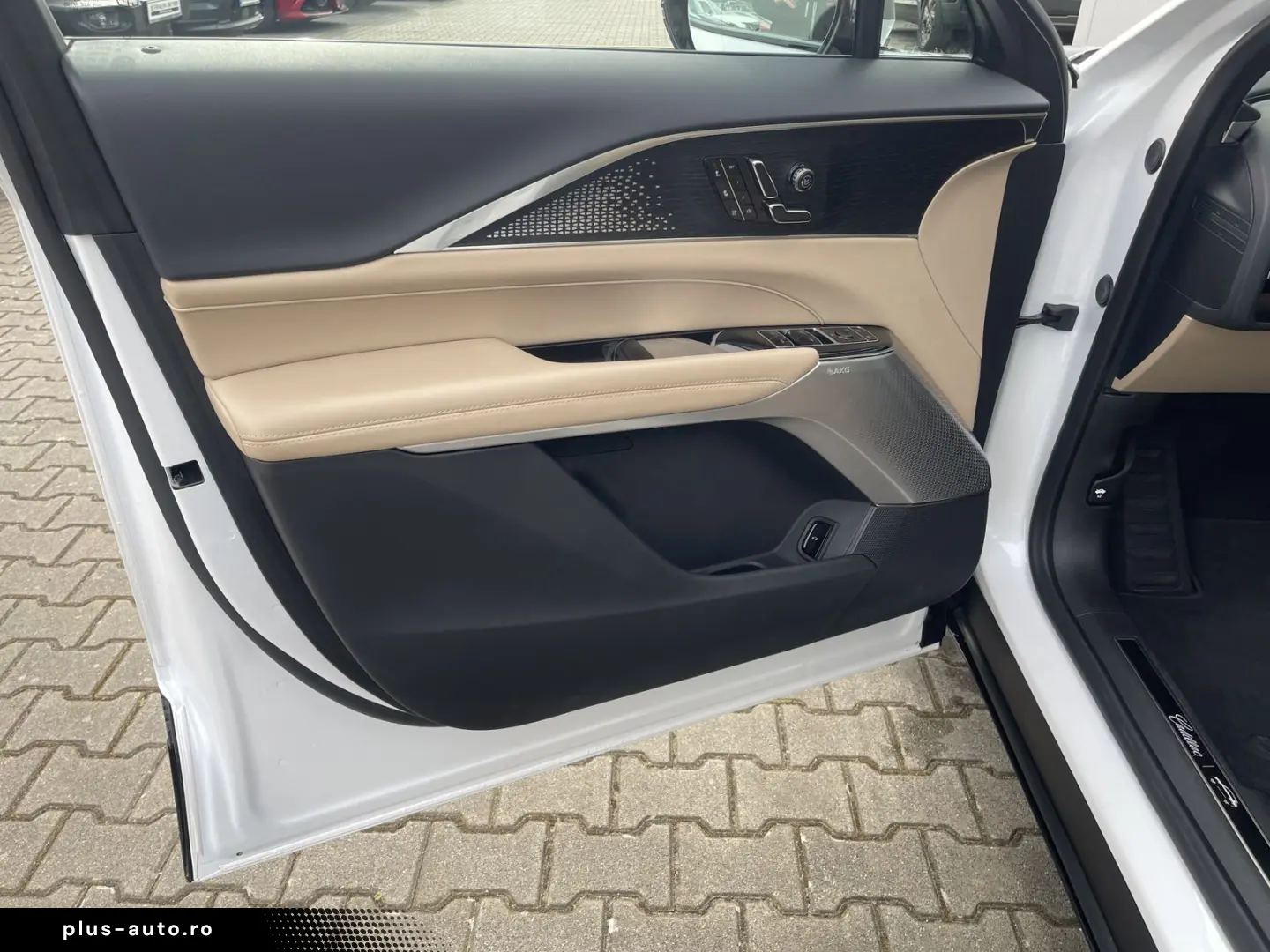 CADILLAC LYRIQ Sport 600e AWD Vollaust.  496 EUR mtl.