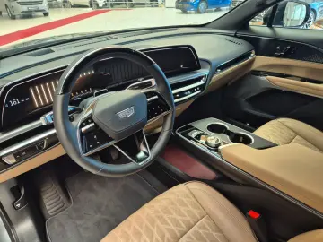 CADILLAC Lyriq 388 kW AWD Sport Panoramadach