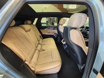 CADILLAC Lyriq 388 kW AWD Sport Panoramadach