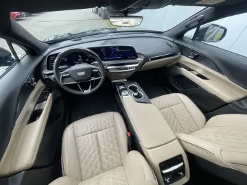 CADILLAC LYRIQ Sport 600e AWD Vollausstattung