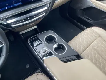 CADILLAC LYRIQ Sport 600e AWD Vollausstattung