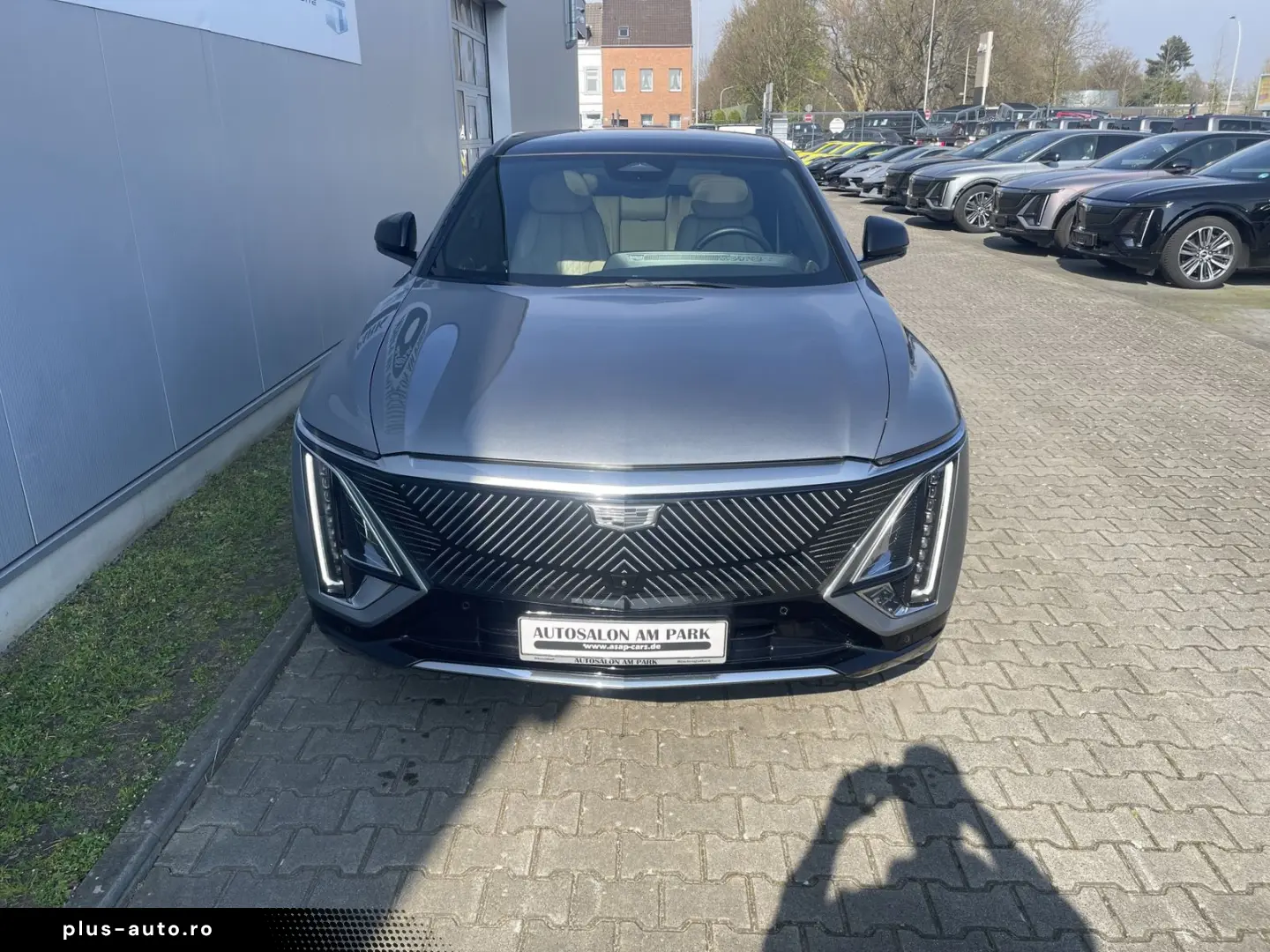 CADILLAC LYRIQ Luxury 600e AWD - Vollausstattung