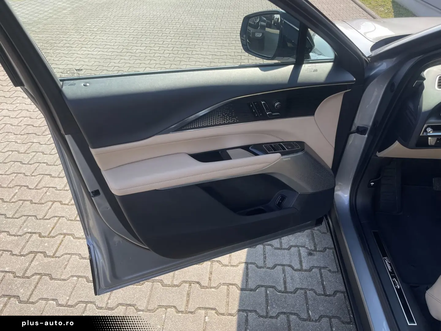 CADILLAC LYRIQ Luxury 600e AWD - Vollausstattung