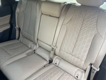 CADILLAC LYRIQ Luxury 600e AWD - Vollausstattung