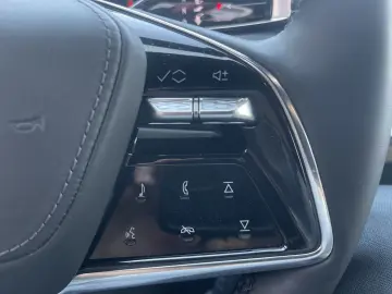 CADILLAC LYRIQ Luxury 600e AWD - Vollausstattung