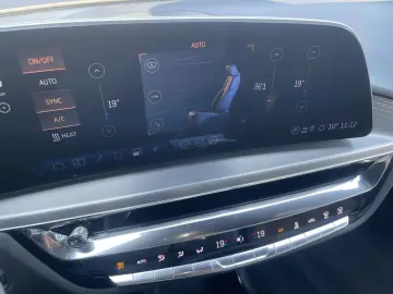 CADILLAC LYRIQ Luxury 600e AWD - Vollausstattung