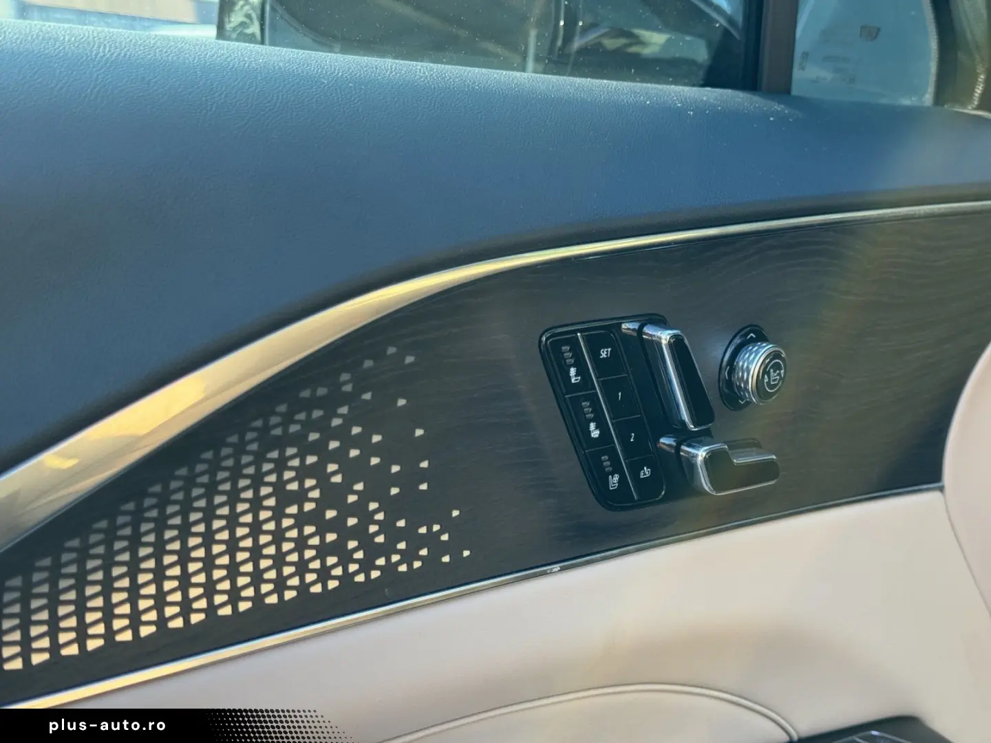 CADILLAC Lyriq Sport AWD EV MASSAGE BELÜFTUNG PANORAMADAC