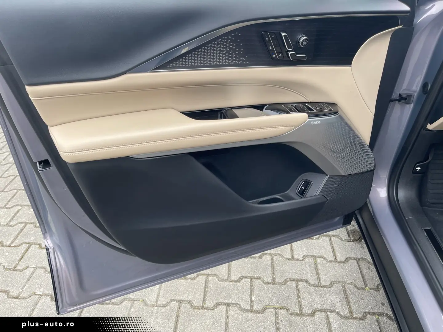 CADILLAC LYRIQ Sport 600e AWD - Vollausst.  549 EUR mtl.