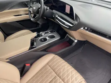 CADILLAC LYRIQ Sport 600e AWD - Vollausst.  549 EUR mtl.